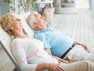 Casi cinco de cada diez españoles duermen la siesta a diario desde que empezó la pandemia