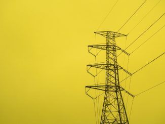 El precio de la luz rompe la barrera de los 200 euros el megavatio hora: por qué la llegada del otoño no se está traduciendo en una bajada de precios