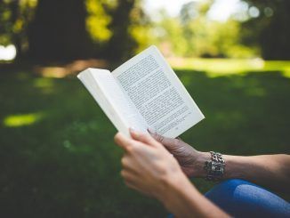 El libro con el que más he aprendido en mi vida: 22 recomendaciones de los editores de Xataka