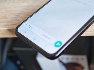 WhatsApp trabaja en una pequeña (e interesante) mejora de las notas de voz: que se sigan escuchando aunque salgamos del chat