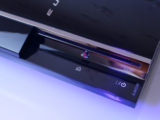 Comprar juegos para PS3 y PS Vita seguirá siendo posible, aunque más difícil: Sony no permitirá pagarlos con tarjeta o PayPal