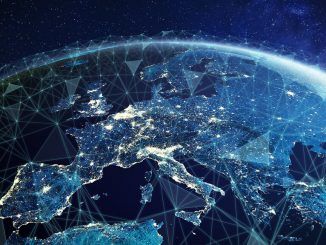 Ley Europea de chips, ciberresiliencia y libertad de prensa: estas son las nuevas leyes tecnológicas que prepara la Unión Europea para 2022