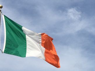 Los impuestos por fin subirán para las grandes tecnológicas en Europa: Irlanda da su brazo a torcer para llevarlos al 15% (con algunas condiciones)
