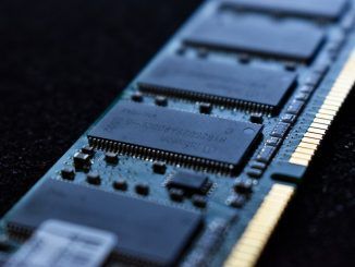 El precio de las memorias DRAM apunta a caer a finales de este año: los grandes fabricantes tienen exceso de stock tras estabilizarse la demanda