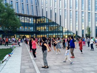 Un dispositivo que sabotea altavoces, la nueva arma de los vecinos contra la música de las «abuelas bailarinas» de China