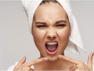 Aumenta un 30 % el acné por el uso de la mascarilla en el último año