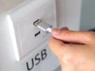 Juice jacking: por qué debes tener mucho cuidado al recargar tu móvil en puertos USB públicos y cómo evitar problemas