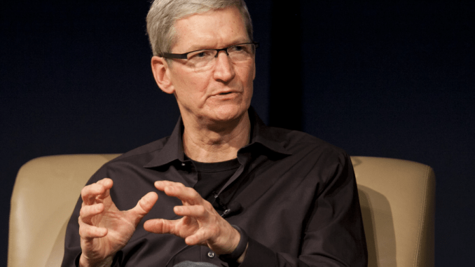Tim Cook compara el ‘sideloading’ de Android con ir en un coche sin airbag ni cinturón de seguridad