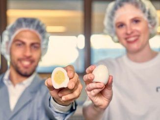 El primer «huevo duro vegano» empieza a venderse en Europa: costará un euro y, según los medios suizos, su sabor es tienen un sabor «increíblemente similar al huevo original»