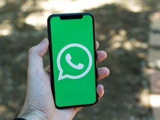 WhatsApp quiere ser Discord: descubiertos rastros de «comunidades» que engloban grupos en su beta