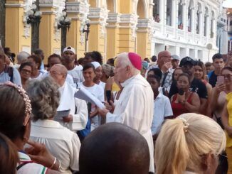 Cuba se echó a la calle con la esperanza de que la Virgen de la Caridad les redimiera de las carencias que viven