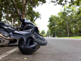 Cómo señalizar, y qué debemos hacer, en caso de tener un accidente o avería con nuestra moto