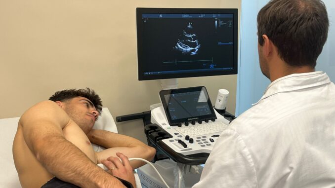 Los fichajes del Marbella FC pasan las pruebas médicas en el Hospital Quirónsalud Marbella