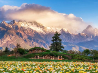 Los vuelos en helicóptero dinamizan el mercado turístico de la ciudad china de Lijiang